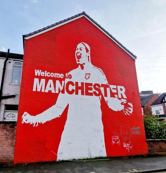 Gorgeous Edwardian Terrace In Old Trafford Villa แมนเชสเตอร์ ภายนอก รูปภาพ